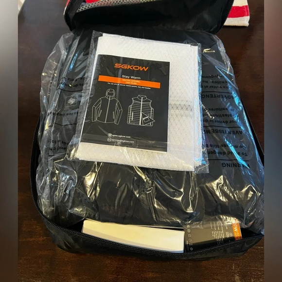 NWT Women’s Heated Jacket - Picture 11 of 12